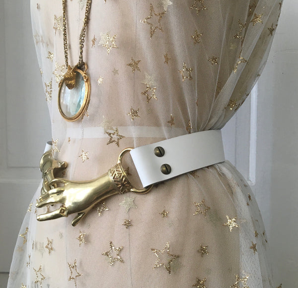 Victorian Style Clasping Hands Belt Buckle